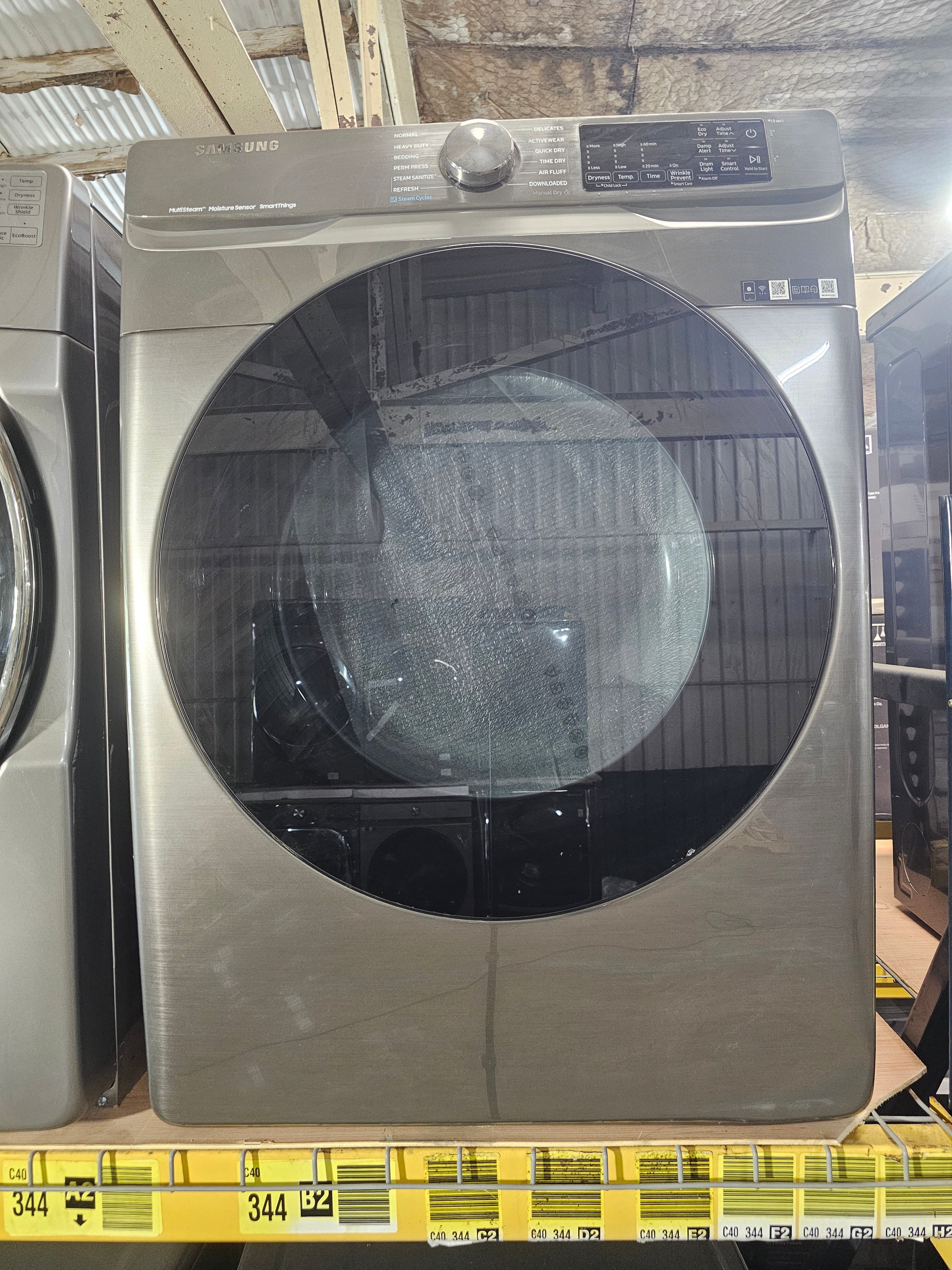 Samsung - 7.5 Cu. Ft. Stackable Smart Electric Dryer with Steam Sanitize+ - Platinum